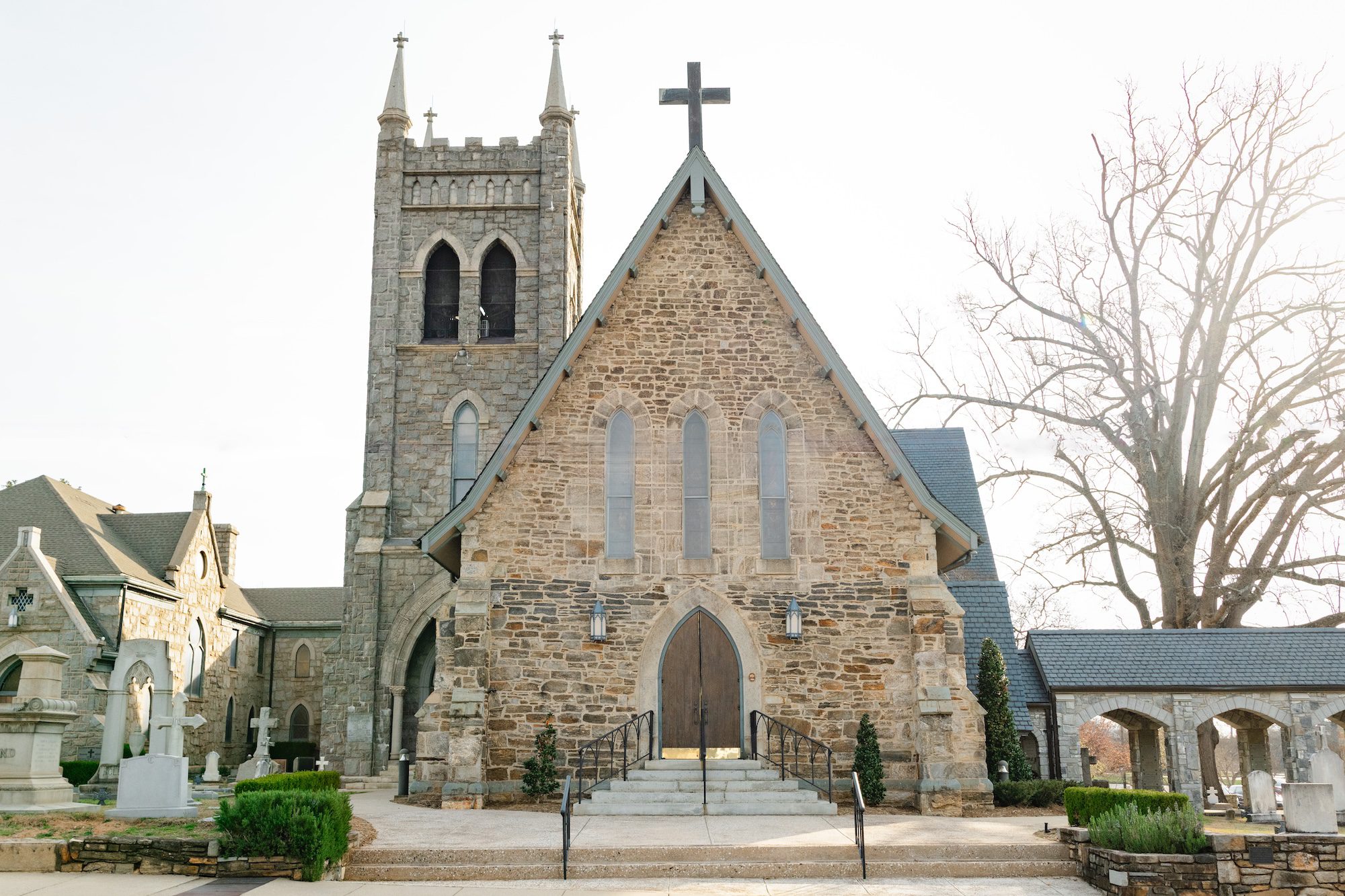 Episcopal Advent Church Exterior